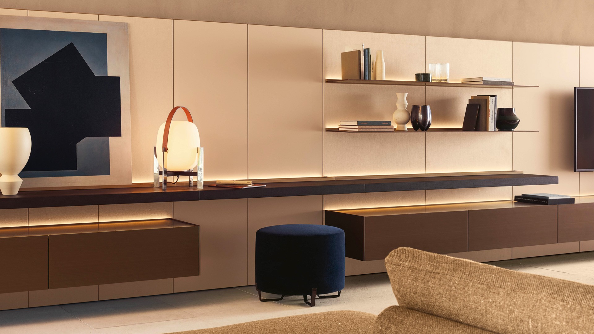 Poliform tv outlet cabinet