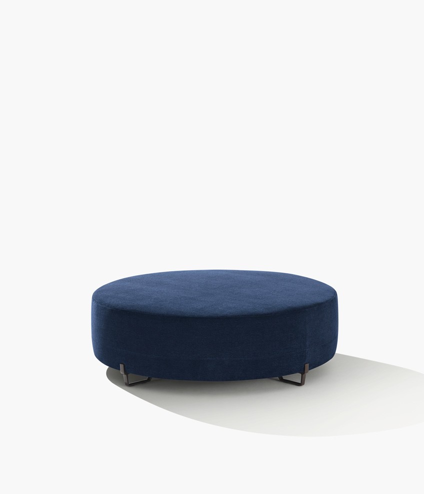 Poliform_pouf_NEW_YORK_02D_tec_834x989px