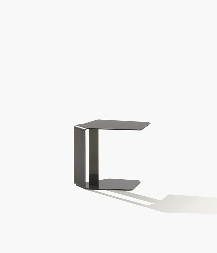 Poliform_tavolini_PARIS_SEOUL_02B_tec_834x989px Poliform_tavolini_PARIS_SEOUL_02B_tec_834x989px