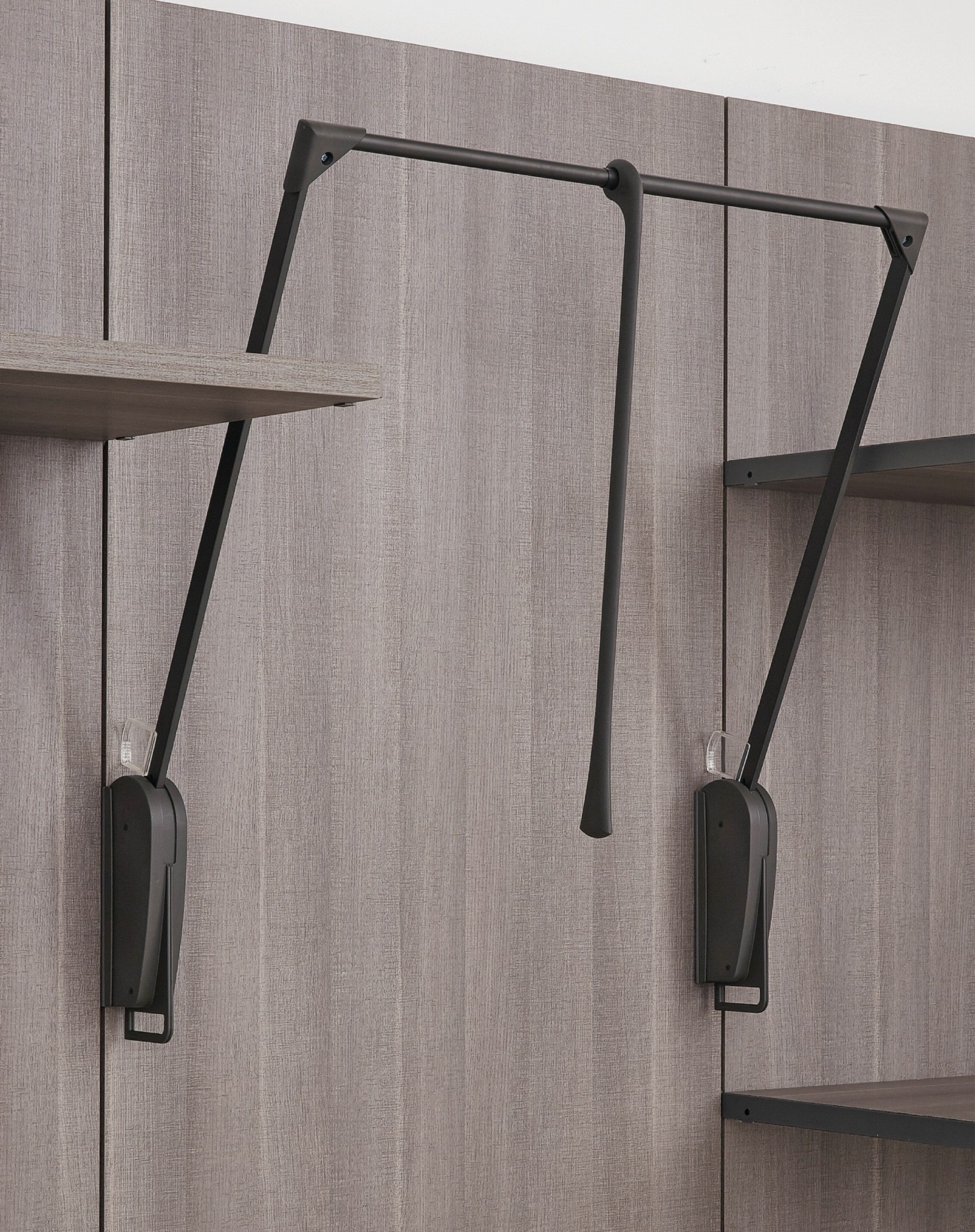 Poliform_cabinearmadio_UBIK_1300x1643px_Servetto Poliform_cabinearmadio_UBIK_1300x1643px_Servetto