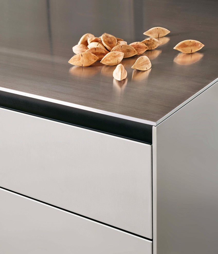 Poliform_cucine_PHOENIX_01B_amb_834x989px