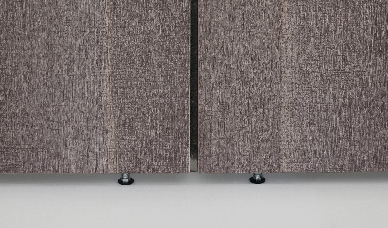 Poliform_cabinearmadio_UBIK_1300x764px_piedini regolabili Poliform_cabinearmadio_UBIK_1300x764px_piedini regolabili