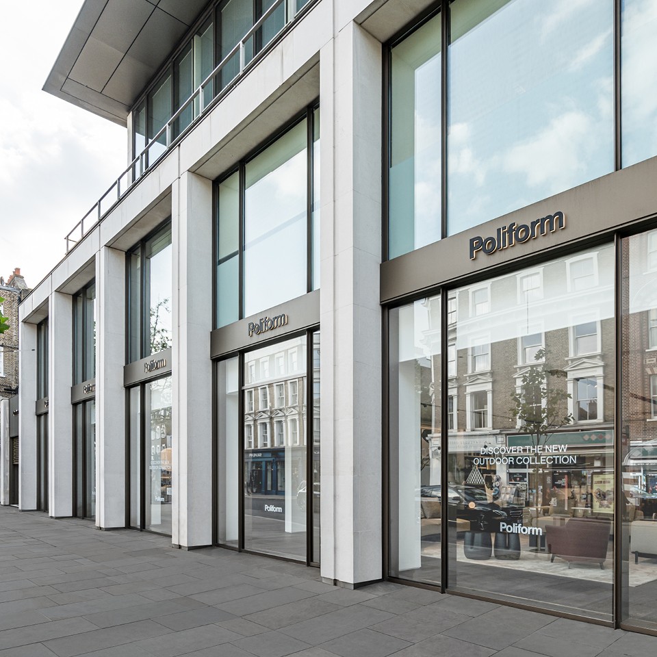 Шоурум Poliform London обновляется с коллекцией уличной мебели